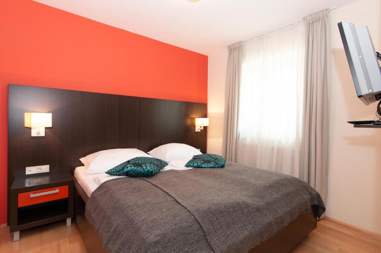 Residence Marina Garbin Apartment Portoroz Bagian luar foto