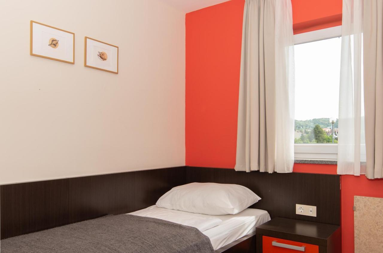 Residence Marina Garbin Apartment Portoroz Bagian luar foto